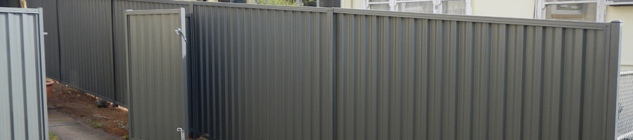 Steel Privacy Colorbond Fence Picture